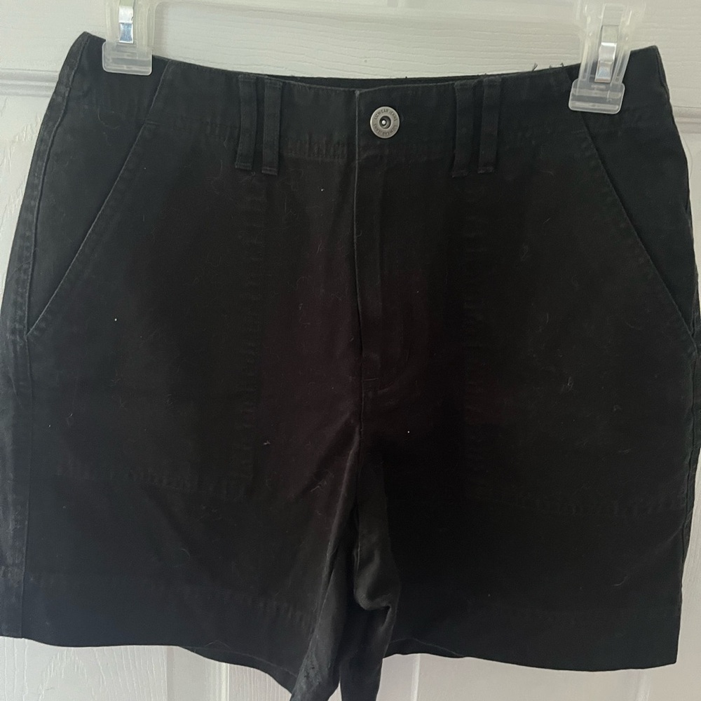 liz claiborne Black Chino Shorts Size 4 NWT